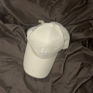 La hat